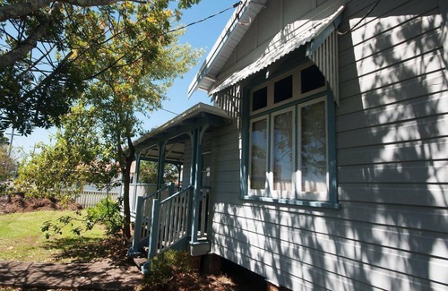 Tea Gardens House | Where the River Runs