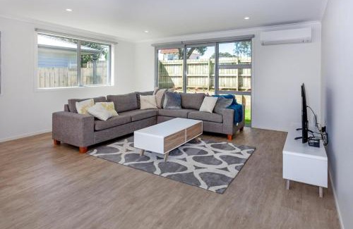 Whiritoa House | Whiritoa Beach Getaway - Room for all!