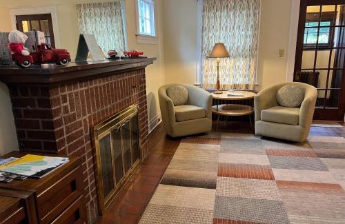 Niagara Falls House | Whirlpool Cottage