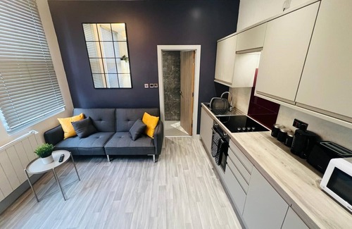 Worcester Apartment | WhiskAwayStays - Apartment 1 - Foregate Street