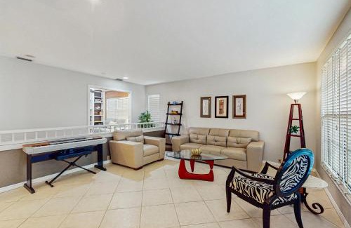Biggar House | Whiskey Creek