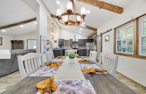 Lake Harmony House | Whiskey Pines Retreat! Single Level Home, Outdoor Firepit, AC, BBQ! Sleeps 9 in Lake Harmony!