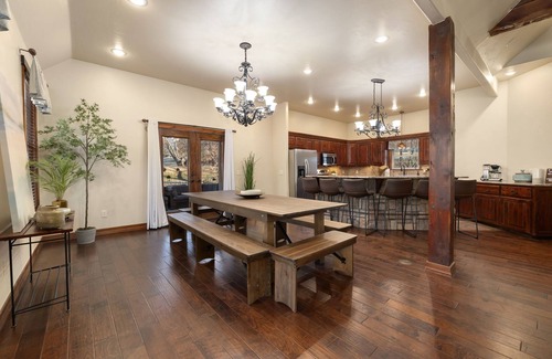 Springdale House | Whispering Brook-Outdoor oasis w/stream-Sleeps 16