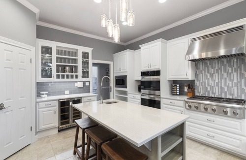 Dripping Springs House | Whispering Oaks Main House: Pool/Hot Tub/Fire Pit/10 Acres