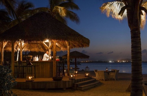 Long Island Villa | Whispering Palms | Beach Front | 4 Bedrooms