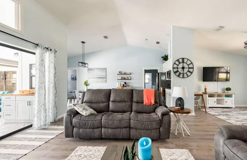 Pebble Beach House | Whispering Palms - Private heated pool and hot tub