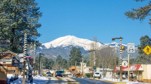 Ruidoso House | Whispering Pine Cabins