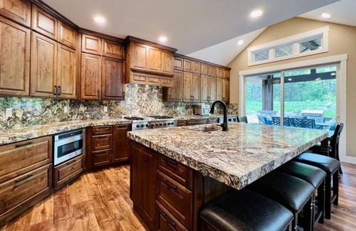 Lakeside House | Whispering Pines Forest Get Away