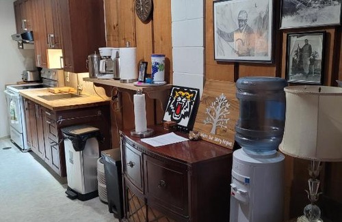 The Blue Mountains Apartment | Whispering Pines Suite at The Bowering Lodge