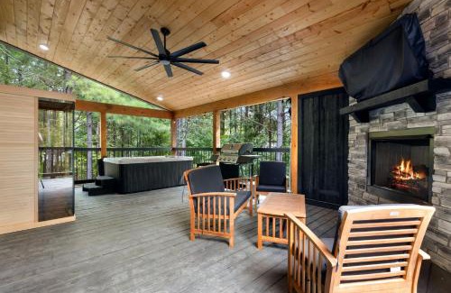 Pickens House | Whispering Retreat Sleeps 4