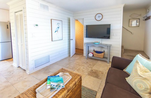 Dune Allen Beach House | Whispering Sands 1A - Steps from the Beach