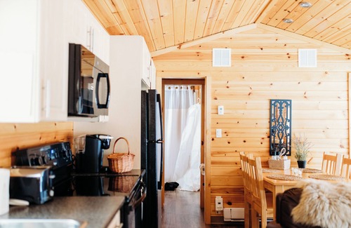Grafton Resort | Whispering Springs Wilderness Retreat