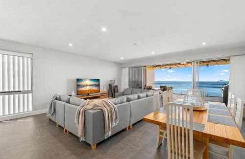 Soldiers Point Apartment | Whispering Waters Soldiers Point Rd 3 143