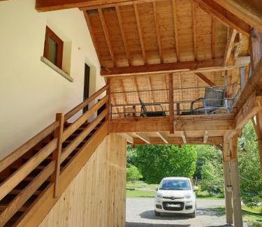 Le Bourg-d'Oisans Ski Chalet | WhispeRive Lodge - le vert aux bords de rive
