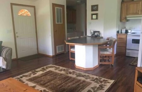 Walden House | Whistle Pig Retreat @ 22 West