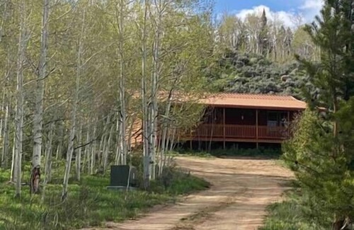Walden House | Whistle Pig Retreat @ 22 West
