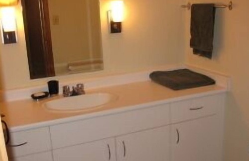 Whistler Cay Estates Cabin | Whistler Cay, Sleeps 6 Adults/2 children, 3 Bedroom Cabin