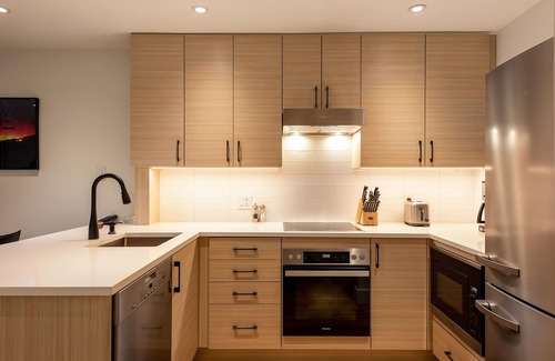 Whistler Creekside House | Whistler Luxury Townhouse - steps to Creekside Gondola