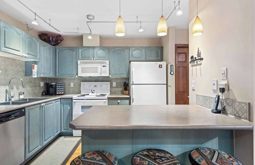Whistler Cay Heights Condo | Whistler - Stoney Creek - Sunpath - SP24