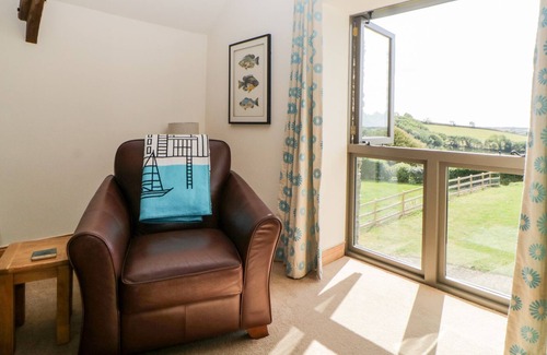 Totnes Cottage | WHISTLEY BARN, pet friendly, character holiday cottage in Blackawton