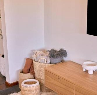 Torquay House | White Beach Nest walk to the beach