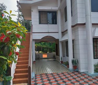 Madikeri Apartment | White bunglow coorg