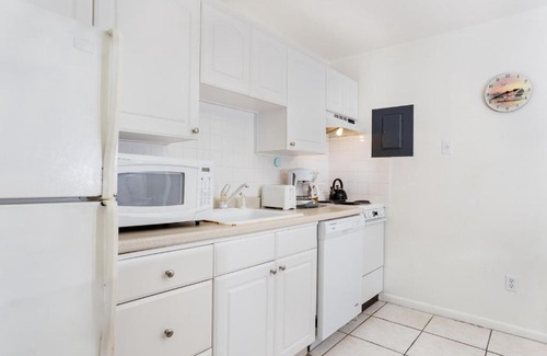 Sanibel House | White Caps 1