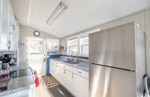 Detroit Lakes House | White Clover Beach Cabin