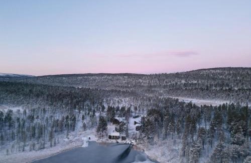 Inari Ski Chalet | White Creek Wilderness Cottage