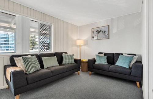 Currumbin Apartment | White Dolphin, Unit 7