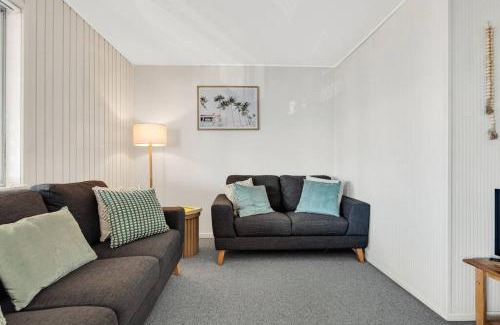 Currumbin Apartment | White Dolphin, Unit 7