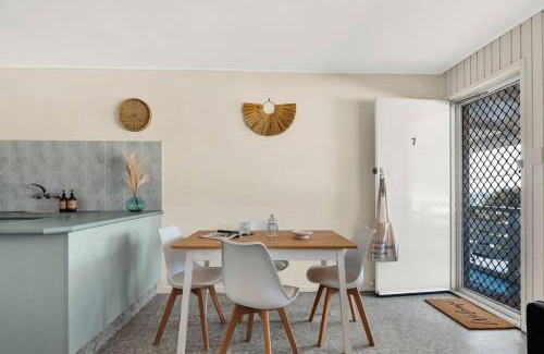 Currumbin Apartment | White Dolphin, Unit 7