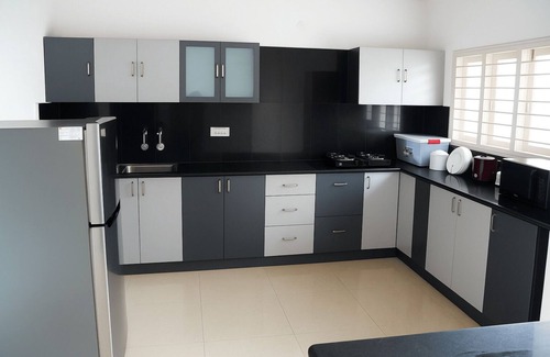 Gachibowli Apartment | White Fern Stays