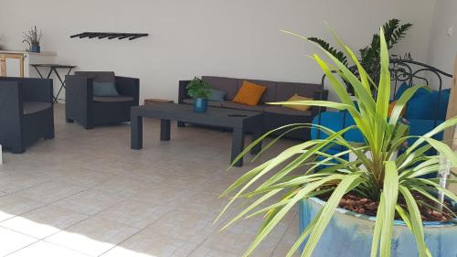 Peniche de Cima House | White Guest House