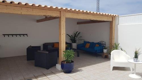 Peniche de Cima House | White Guest House