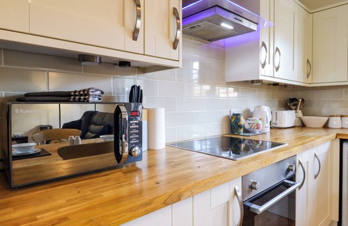 Battle Cottage | White Hart Stables