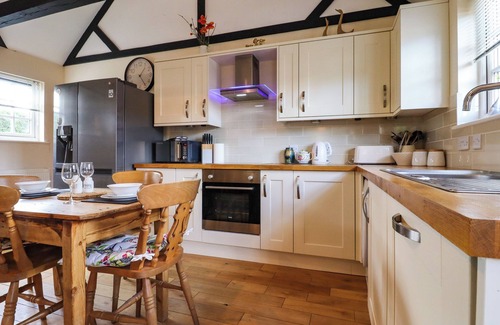 Battle Cottage | White Hart Stables