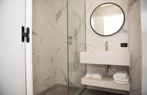Radhime Hotel | White Hill Radhime