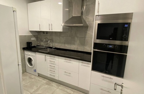 Queluz Apartment | White house apartments