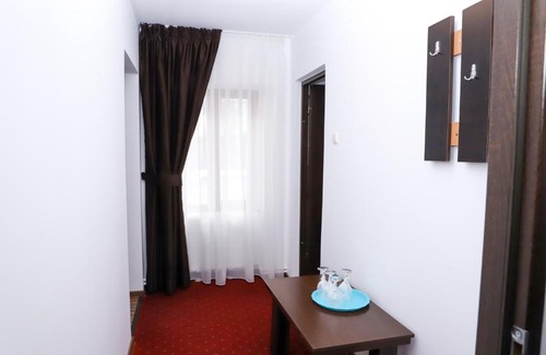 Galati Hotel | White House