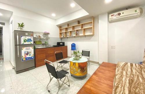 Tan Phu District Apartment | White house