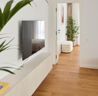 Bucharest Apartment | White I One Bedroom Apartment I One Cotroceni Park