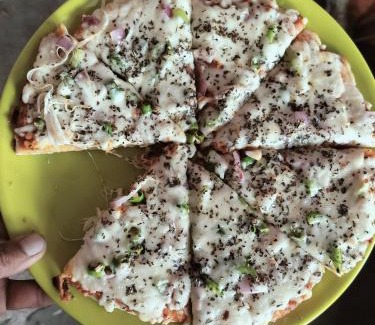 Tosh House | White lotus cafe inn tosh