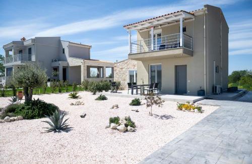 Afytos Apartment | White Lotus Jacuzzi Villa, Afitos #FeelsLikeHome