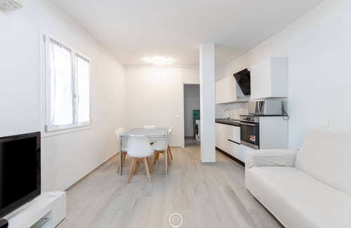 Oristano Historic Centre Apartment | White Magnolia Apartment