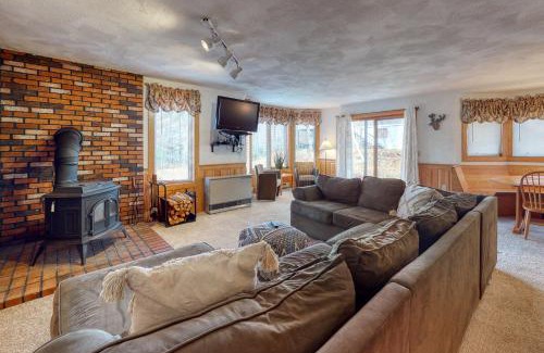 Jackson Apartment | White Mountain Getaway