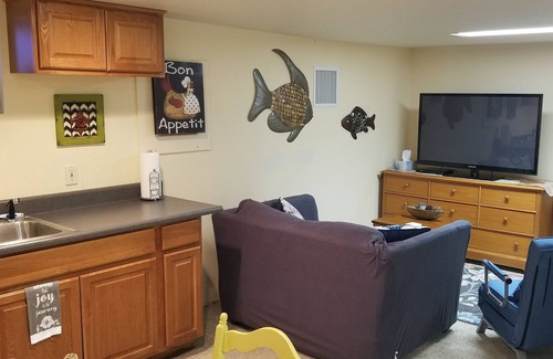 Springerville Apartment | White Mountain Retreat with Private Hot Tub