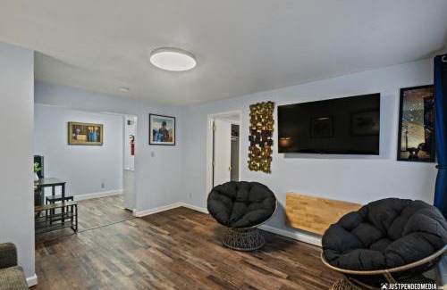 North Star Apartment | White Raven Perch - Westwood 7