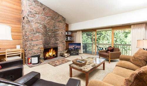 Teton Village Apartment | White Ridge A3
