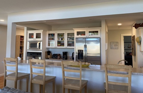 Palm Island House | White sand beaches— canal home-Fishing? Boating? Shelling? This is your spot!